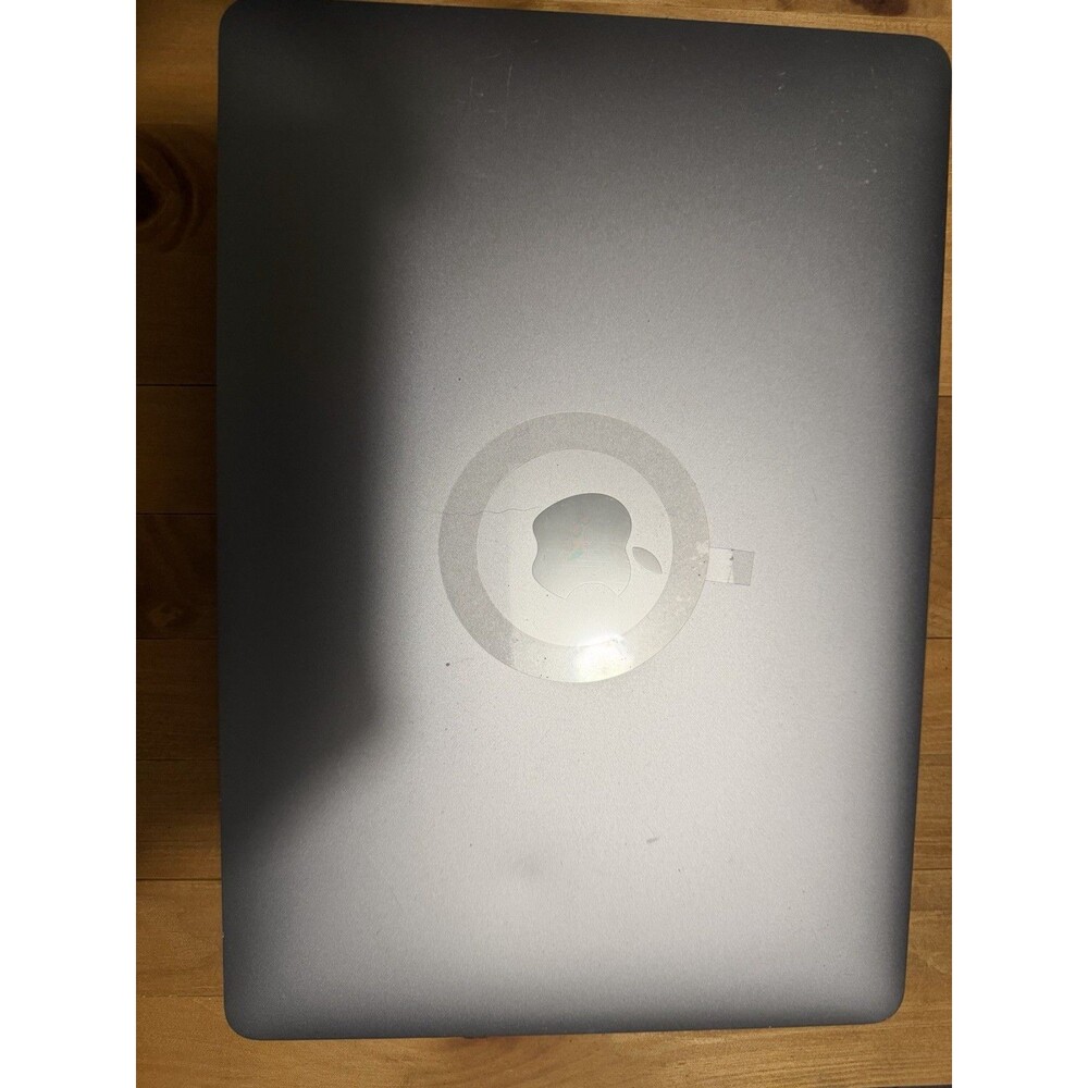 2020 Apple MacBook Air 13" Core i3 8GB RAM 256GB SSD - Space Gray - Good